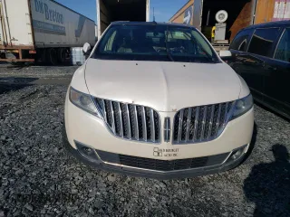 2012 Lincoln MKX with VIN 2LMDJ8JKXCBL11127, listed as a Copart auction lot 46122725 with Not Provided miles and Salvage Title. Bid and sale history available at DreamBid. Image 5.