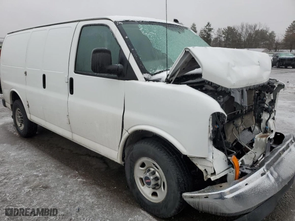 2017 GMC Savana Cargo Van with VIN 1GTW7AFG9H1105383, listed as a Copart auction lot 42632255 with 0 mi miles and Salvage Title. Bid and sale history available at carsss.com. Image 4.