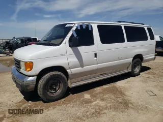 2005 Ford Econoline Passenger XL with VIN 1FBSS31L85HB18484, listed as a Copart auction lot 54006495 with 109,177 mi miles and Salvage title. Bid and sale history available at DreamBid. Image 1.
