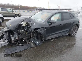 2018 Porsche Macan z VIN WP1AA2A59JLB13452, wystawiony jako IAAI lot #41990842 z przebiegiem Nie podano mil oraz . Historia ofert i sprzedaży dostępna na DreamBid. Obrazek 2.