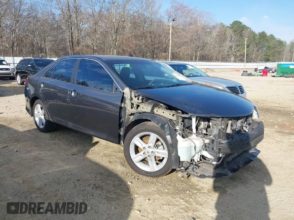 2013 Toyota Camry L with VIN 4T1BF1FK6DU642576, listed as a IAAI auction lot 41686230 with 187,742 mi miles. Bid and sale history available at carsss.com. Image 1.