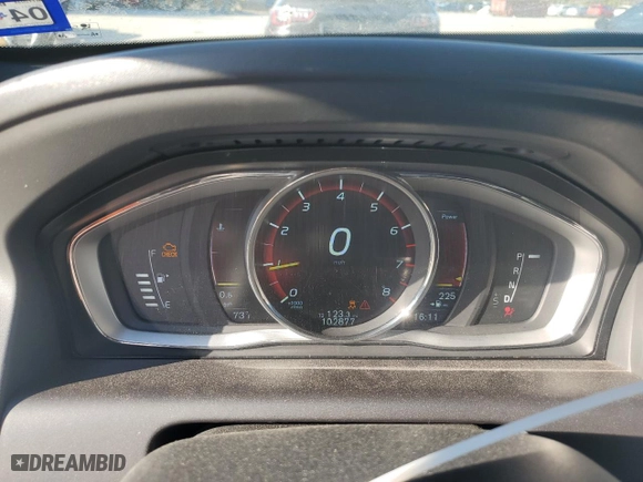 2016 Volvo XC60 T6 Drive-E with VIN YV449MDK3G2861002, listed as a Copart auction lot 43873974 with 102,877 mi miles. Bid and sale history available at carsss.com. Image 9.