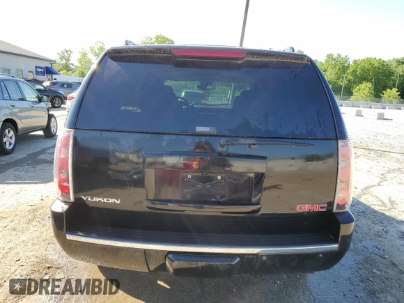 2007 GMC Yukon Denali с VIN 1GKFK63817J238800, выставлен на аукционе Copart как лот 58230625 с пробегом 245 661 миль миль и На запчасти • Non repairable. История ставок и продаж доступна на DreamBid. Изображение 6.