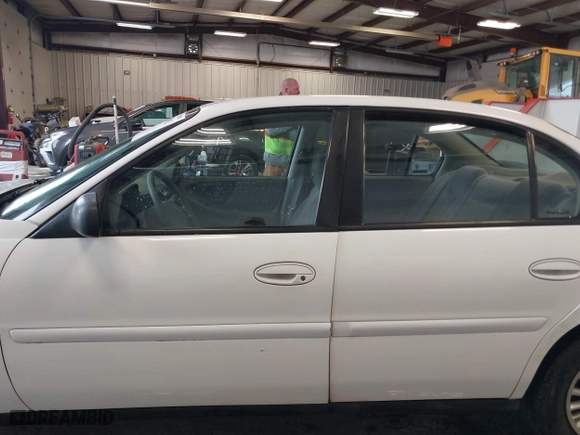 2002 Chevrolet Malibu with VIN 1G1ND52J42M623395, listed as a IAAI auction lot 41609002 with 197,572 mi miles. Bid and sale history available at carsss.com. Image 14.