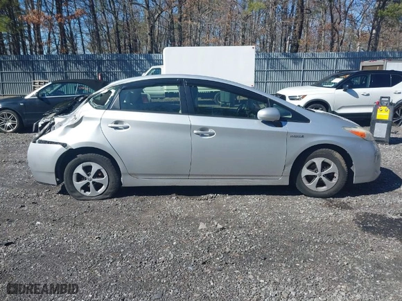2013 Toyota Prius One with VIN JTDKN3DUXD5692270, listed as a IAAI auction lot 41744412 with 343,211 mi miles. Bid and sale history available at carsss.com. Image 13.