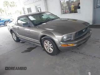 2005 Ford Mustang Deluxe with VIN 1ZVFT80N055154615, listed as a IAAI auction lot 42631782 with 103,793 mi miles and . Bid and sale history available at DreamBid. Image 1.
