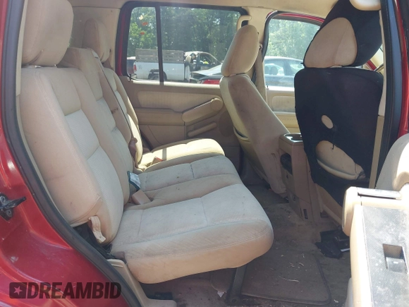 2009 Ford Explorer XLT with VIN 1FMEU73E79UA42855, listed as a IAAI auction lot 42826916 with Not provided miles and . Bid and sale history available at DreamBid. Image 8.