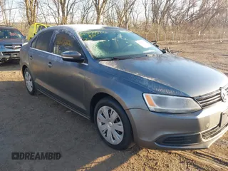 2013 Volkswagen Jetta SE with VIN 3VWDP7AJ9DM250575, listed as a IAAI auction lot 41879806 with 167,422 mi miles and . Bid and sale history available at DreamBid. Image 1.
