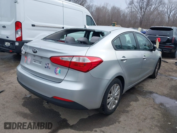 2015 Kia Forte LX with VIN KNAFX4A65F5256000, listed as a IAAI auction lot 41546225 with 135,106 mi miles. Bid and sale history available at carsss.com. Image 4.