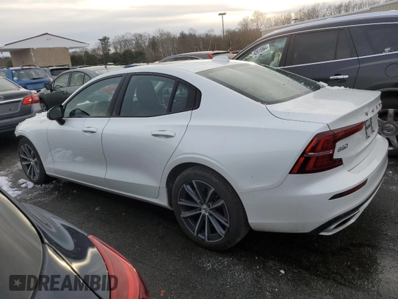 2022 Volvo S60 Momentum with VIN 7JRL12TZ6NG174137, listed as a Copart auction lot 41787794 with 3,496 mi miles. Bid and sale history available at carsss.com. Image 2.
