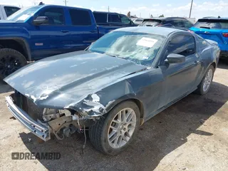 2013 Ford Mustang V6 with VIN 1ZVBP8AM0D5207837, listed as a IAAI auction lot 42464194 with 171,916 mi miles and . Bid and sale history available at DreamBid. Image 18.