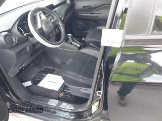 2020 Nissan Kicks S z VIN 3N1CP5BV5LL551291, wystawiony jako IAAI lot #42311004 z przebiegiem Nie podano mil oraz . Historia ofert i sprzedaży dostępna na DreamBid. Obrazek 12.