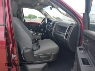 2018 Ram 1500 Express z VIN 3C6RR6KGXJG234449, wystawiony jako IAAI lot #42281120 z przebiegiem 72 896 mil mil oraz . Historia ofert i sprzedaży dostępna na DreamBid. Obrazek 5.