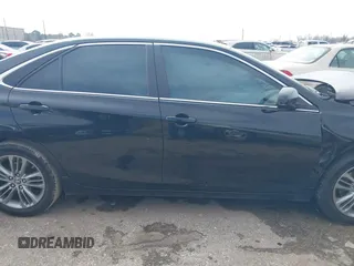 2015 Toyota Camry XLE z VIN 4T1BF1FK1FU028652, wystawiony jako IAAI lot #41639768 z przebiegiem Nie podano mil oraz . Historia ofert i sprzedaży dostępna na DreamBid. Obrazek 13.