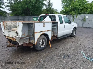1999 Ford F-250 with VIN 1FDNX20L4XEA66826, listed as a IAAI auction lot 42345376 with 210,529 mi miles and . Bid and sale history available at DreamBid. Image 4.