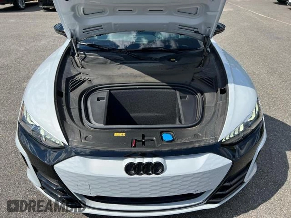 2023 Audi RS e-tron GT z VIN WAUBHBFW7P7901163, wystawiony jako Copart lot #78806134 z przebiegiem 878 mil mil oraz Tytuł czysty. Historia ofert i sprzedaży dostępna na DreamBid. Obrazek 8.