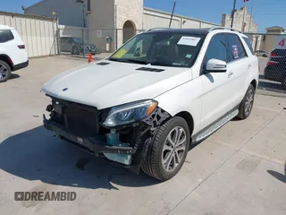 2017 Mercedes-Benz GLE 350 z VIN 4JGDA5HB3HA983856, wystawiony jako IAAI lot #41952807 z przebiegiem 51 106 mil mil oraz . Historia ofert i sprzedaży dostępna na DreamBid. Obrazek 18.