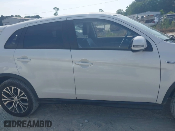 2018 Mitsubishi Outlander SE with VIN JA4AP3AW0JZ026707, listed as a IAAI auction lot 42171726 with 89,660 mi miles and . Bid and sale history available at DreamBid. Image 13.