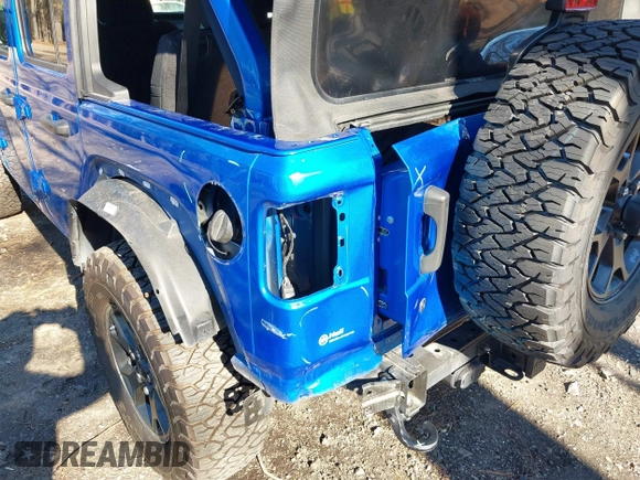 2021 Jeep Wrangler Unlimited Sport S with VIN 1C4HJXDG1MW722743, listed as a IAAI auction lot 41237900 with 35,662 mi miles and . Bid and sale history available at DreamBid. Image 6.