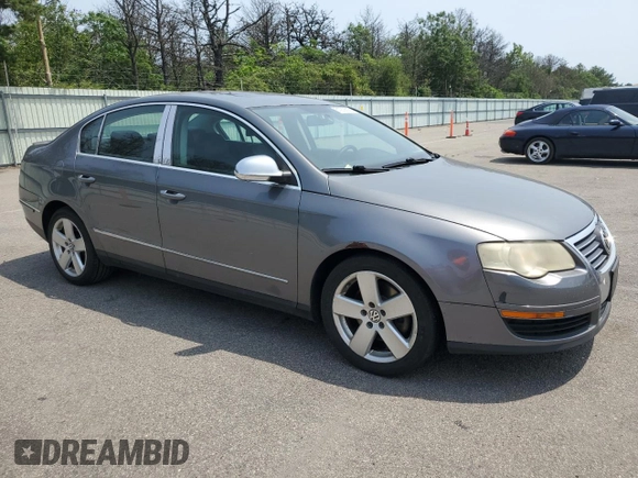 2008 Volkswagen Passat Komfort с VIN WVWAK73C68P082414, выставлен на аукционе Copart как лот 61903505 с пробегом 118 352 миль миль и Списание • Salvage title. История ставок и продаж доступна на DreamBid. Изображение 4.