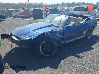 2006 Ford Mustang Standard z VIN 1ZVFT84N265125323, wystawiony jako IAAI lot #42093087 z przebiegiem 193 533 mil mil oraz . Historia ofert i sprzedaży dostępna na DreamBid. Obrazek 2.