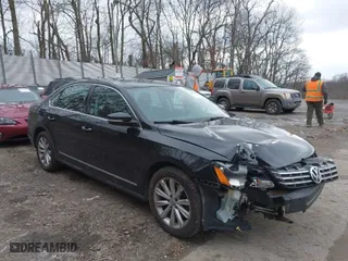 2013 Volkswagen Passat SEL Premium with VIN 1VWCP7A38DC078862, listed as a IAAI auction lot 41547131 with 101,405 mi miles. Bid and sale history available at carsss.com. Image 1.