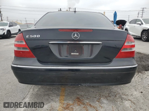 2003 Mercedes-Benz E 500 z VIN WDBUF70J63A290744, wystawiony jako Copart lot #58621995 z przebiegiem 124 631 mil mil oraz Czysty tytuł • Clean title. Historia ofert i sprzedaży dostępna na DreamBid. Obrazek 6.