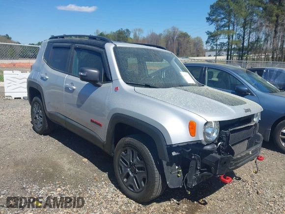 2018 Jeep Renegade Trailhawk with VIN ZACCJBCB0JPG81047, listed as a IAAI auction lot 41847353 with 72,136 mi miles. Bid and sale history available at carsss.com. Image 1.
