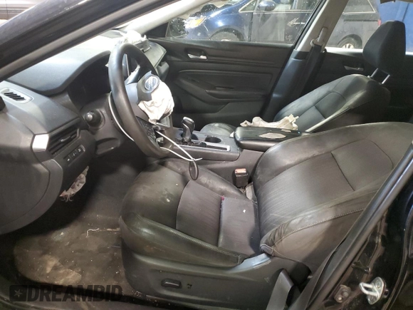 2019 Nissan Altima S z VIN 1N4BL4BV3KC147484, wystawiony jako Copart lot #54048575 z przebiegiem 150 083 mil mil oraz Czysty tytuł • Clean title. Historia ofert i sprzedaży dostępna na DreamBid. Obrazek 7.