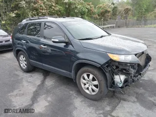 2012 Kia Sorento LX with VIN 5XYKT3A68CG266269, listed as a IAAI auction lot 41966864 with 161,772 mi miles. Bid and sale history available at carsss.com. Image 1.