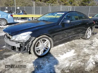 2013 Mercedes-Benz E-Class E 350 with VIN WDDKJ8JB1DF190193, listed as a Copart auction lot 87911585 with 124,683 mi miles and Salvage Title. Bid and sale history available at carsss.com. Image 1.