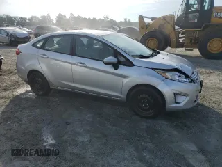 2013 Ford Fiesta S z VIN 3FADP4AJ9DM140665, wystawiony jako Copart lot #61634485 z przebiegiem 165 124 mil mil oraz Szkoda całkowita • Salvage title. Historia ofert i sprzedaży dostępna na DreamBid. Obrazek 4.