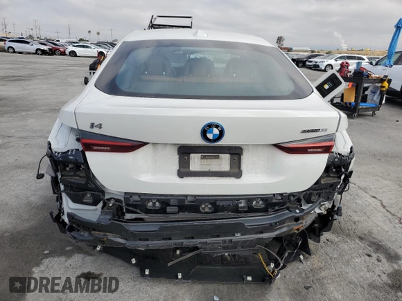 2024 BMW i4 eDrive35 z VIN WBY43AW05RFT14046, wystawiony jako Copart lot #54940645 z przebiegiem 6 456 mil mil oraz Szkoda całkowita • Salvage title. Historia ofert i sprzedaży dostępna na DreamBid. Obrazek 6.