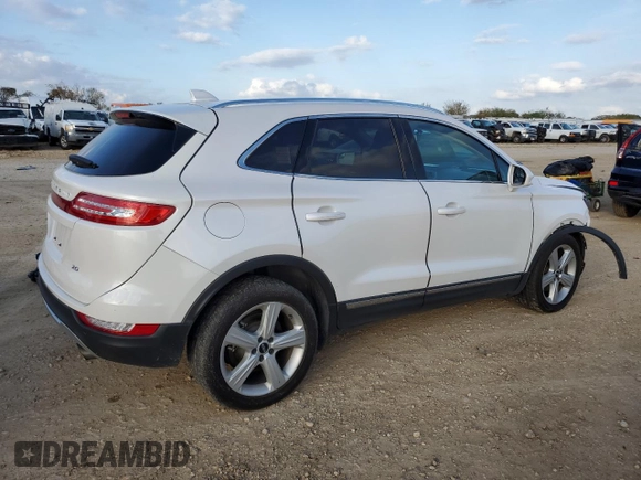 2018 Lincoln MKC Premiere with VIN 5LMCJ1C98JUL22351, listed as a Copart auction lot 85002224 with 52,402 mi miles and Salvage Title. Bid and sale history available at DreamBid. Image 3.