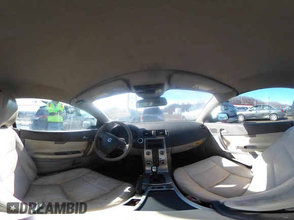 2009 Volvo C70 z VIN YV1MC67269J077153, wystawiony jako IAAI lot #41432312 z przebiegiem 67 700 mil mil oraz . Historia ofert i sprzedaży dostępna na DreamBid. Obrazek 19.