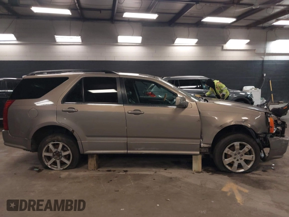 2007 Cadillac SRX with VIN 1GYEE637370137893, listed as a IAAI auction lot 41869395 with 215,460 mi miles. Bid and sale history available at carsss.com. Image 13.