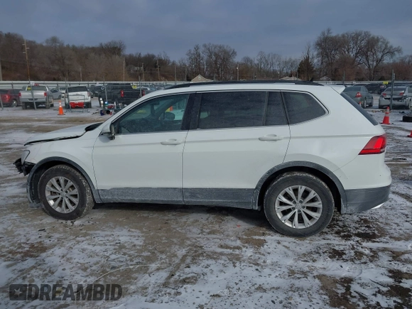 2019 Volkswagen Tiguan SE with VIN 3VV3B7AX7KM040136, listed as a IAAI auction lot 41397714 with 82,302 mi miles and . Bid and sale history available at DreamBid. Image 15.