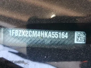 2017 Ford Transit XL z VIN 1FBZX2CM4HKA55164, wystawiony jako Copart lot #49674065 z przebiegiem 139 091 mil mil oraz Szkoda całkowita • Salvage title. Historia ofert i sprzedaży dostępna na DreamBid. Obrazek 14.