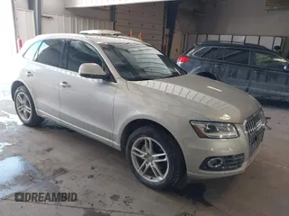 2014 Audi Q5 Premium Plus with VIN WA1LFAFP3EA032751, listed as a IAAI auction lot 41608679 with 96,586 mi miles. Bid and sale history available at carsss.com. Image 1.