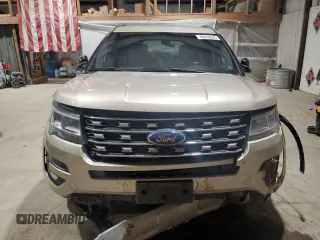 2017 Ford Explorer XLT with VIN 1FM5K8D81HGD64733, listed as a Copart auction lot 48240645 with 146,384 mi miles and Salvage Title. Bid and sale history available at carsss.com. Image 5.