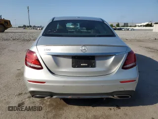 2020 Mercedes-Benz E 350 z VIN W1KZF8DB2LA828359, wystawiony jako Copart lot #55533875 z przebiegiem 120 930 mil mil oraz Szkoda całkowita • Salvage title. Historia ofert i sprzedaży dostępna na DreamBid. Obrazek 6.