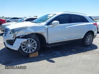 2017 Cadillac XT5 Luxury AWD z VIN 1GYKNDRS8HZ120863, wystawiony jako IAAI lot #42101279 z przebiegiem 100 535 mil mil oraz . Historia ofert i sprzedaży dostępna na DreamBid. Obrazek 6.