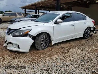 2016 Nissan Altima SV with VIN 1N4AL3AP1GC286867, listed as a Copart auction lot 61261415 with 263,152 mi miles and Salvage title. Bid and sale history available at DreamBid. Image 1.