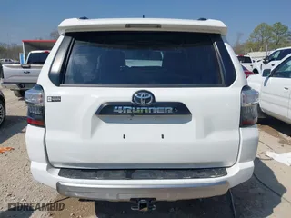 2021 Toyota 4Runner TRD Off Road with VIN JTEPU5JR4M5838551, listed as a IAAI auction lot 41759082 with 47,084 mi miles. Bid and sale history available at carsss.com. Image 17.