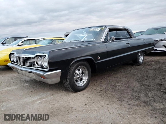 1964 Chevrolet Impala z VIN 41447Y159989, wystawiony jako Copart lot #75836714 z przebiegiem Nie podano mil oraz Szkoda całkowita • Salvage title. Historia ofert i sprzedaży dostępna na DreamBid. Obrazek 1.