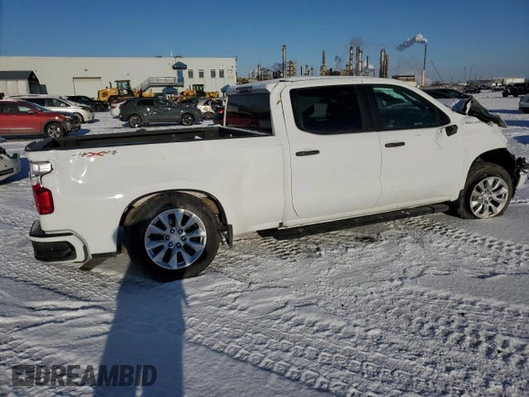 2022 Chevrolet Silverado 1500 Custom with VIN 1GCPDBEK4NZ588805, listed as a Copart auction lot 88979865 with 0 mi miles and Salvage Title. Bid and sale history available at carsss.com. Image 3.