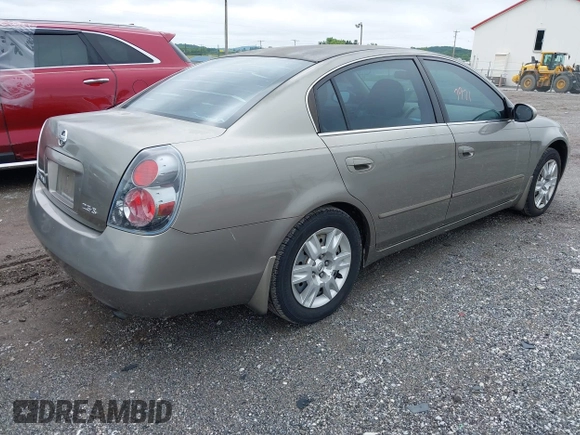 2006 Nissan Altima S with VIN 1N4AL11D36C261929, listed as a IAAI auction lot 42357971 with 173,965 mi miles and . Bid and sale history available at DreamBid. Image 4.