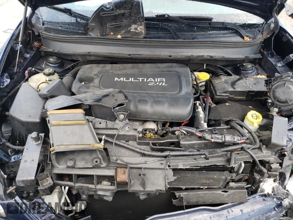 2014 Jeep Cherokee Altitude with VIN 1C4PJMCB3EW156084, listed as a Copart auction lot 81889964 with 164,813 mi miles and Non Repairable. Bid and sale history available at carsss.com. Image 12.