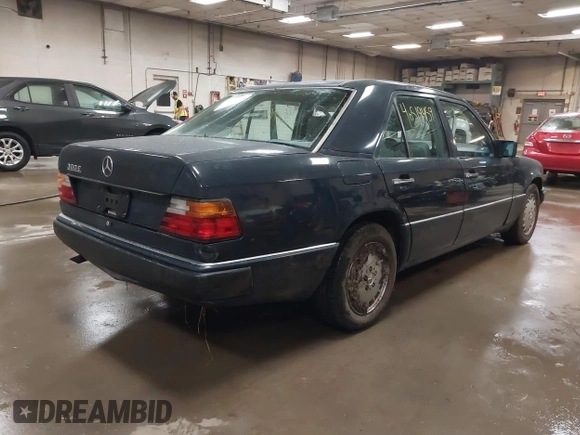 1990 Mercedes-Benz 300 E с VIN WDBEA30D3LB235863, выставлен на аукционе IAAI как лот 40519459 с пробегом 142 260 миль миль и . История ставок и продаж доступна на DreamBid. Изображение 4.