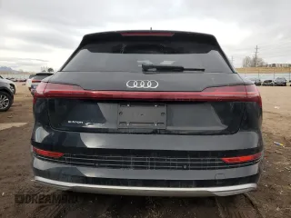 2019 Audi e-tron Premium Plus с VIN WA1LAAGE0KB021160, выставлен на аукционе Copart как лот 43576875 с пробегом 38 112 миль миль и Списание • Salvage title. История ставок и продаж доступна на DreamBid. Изображение 6.